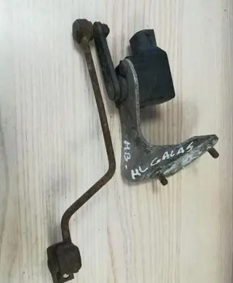 Mercedes-Benz CLK A209 C209 Headlight level height control switch A0105427717 MB525