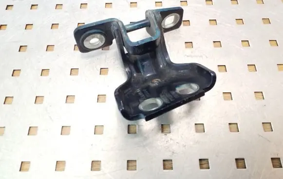 Jeep Grand Cherokee (WJ) Rear door lower hinge 55135574AE
