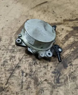 Ford Mondeo MK V Vacuum pump 7042250300 9674192280 15T2702111