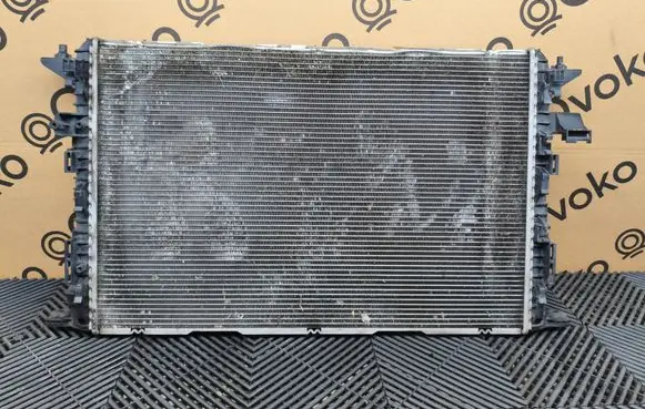 Audi A8 S8 D4 4H Coolant radiator 4H0121251C