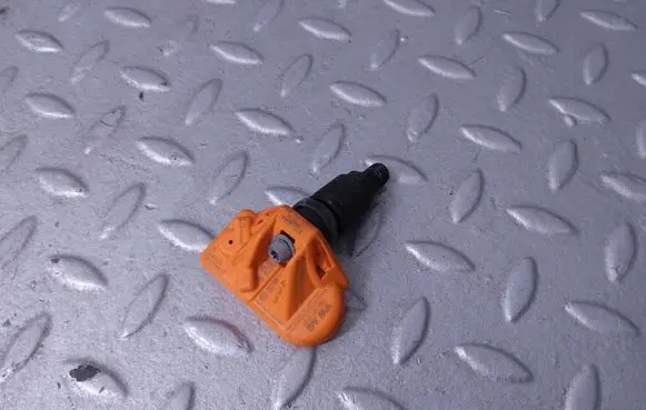 Porsche Panamera (971) Tire pressure sensor 5Q0907275F