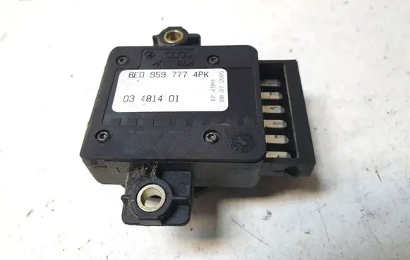 Audi A4 S4 B7 8E 8H Seat control switch 8E0959777