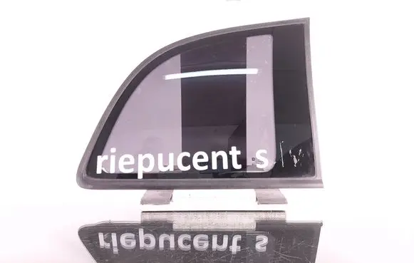 Opel Zafira A Rear side window 09175392