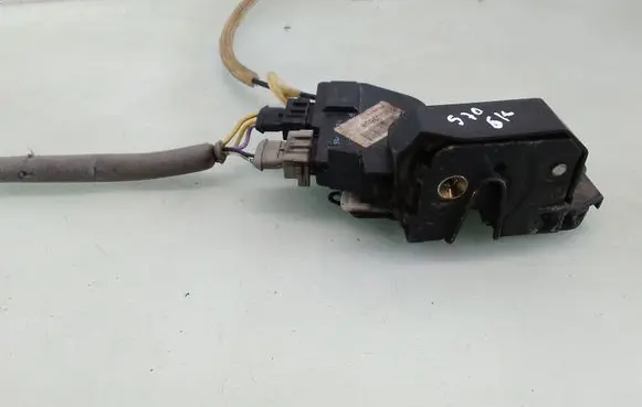 Volvo S70 V70 V70 XC Front door lock 9203638