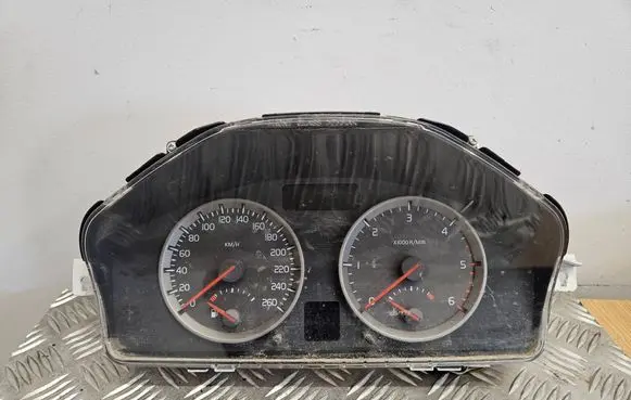 Volvo V50 Speedometer (instrument cluster) 30710071 CE0889 100391