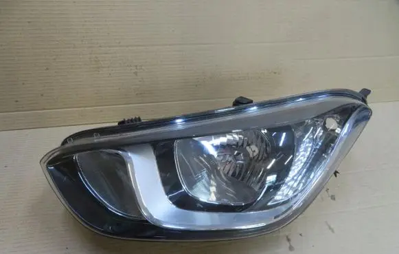 Hyundai i20 (GB IB) Headlights/headlamps set 92101-4P500