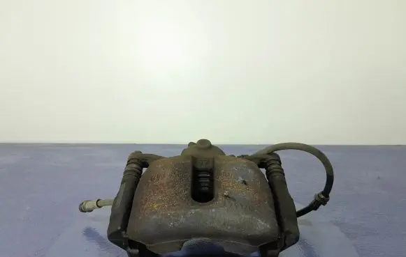 Audi Q2 - Front brake caliper