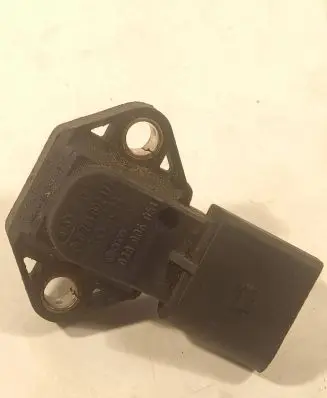 Audi A6 S6 C5 4B Air pressure sensor 038906051 0281002177