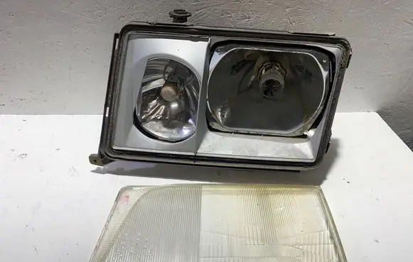 Mercedes-Benz E W124 Headlight/headlamp 12957900 138793 12985100