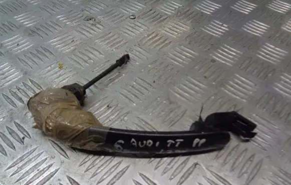 Audi TT Mk1 Front door exterior handle/bracket 