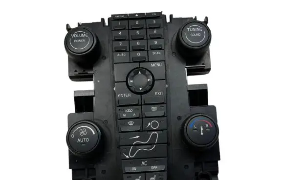 Volvo V50 Climate control unit 8697155