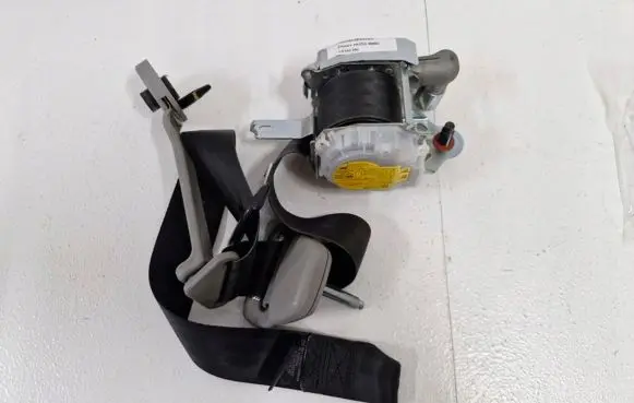KIA Rio Front seatbelt 88880-1W330