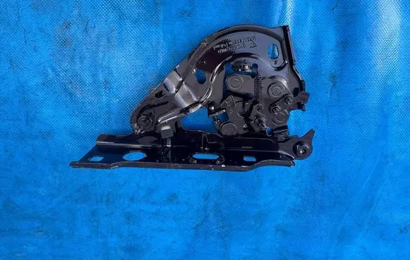 Porsche Cayenne (9Y0 9Y3) Engine bonnet/hood hinges 9Y0823301D