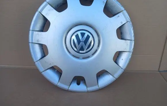 Volkswagen Lupo R14 wheel hub/cap/trim 1J0601147L