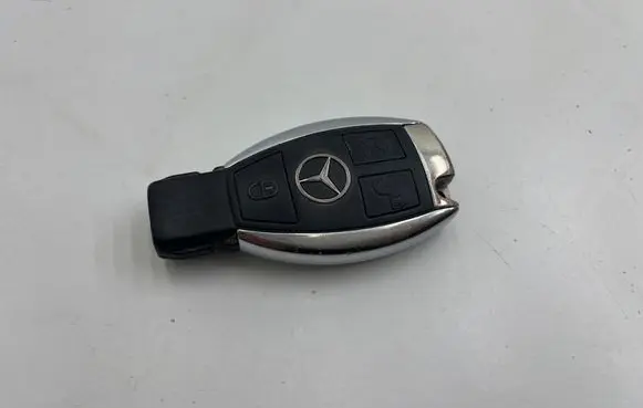 Mercedes-Benz C W205 Ignition key/card