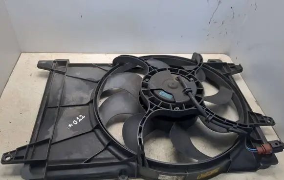 Opel Karl Electric radiator cooling fan 42333849