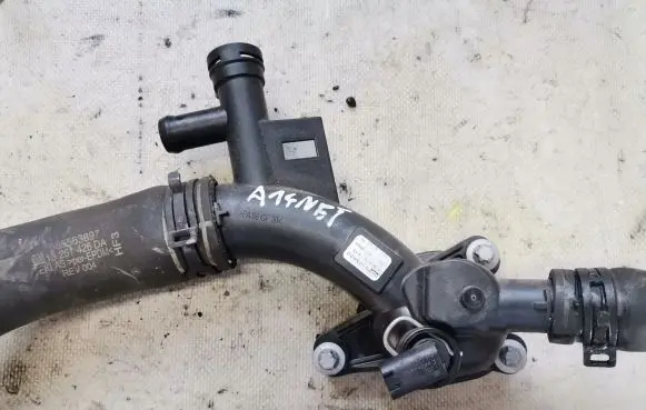 Thermostat/thermostat housing