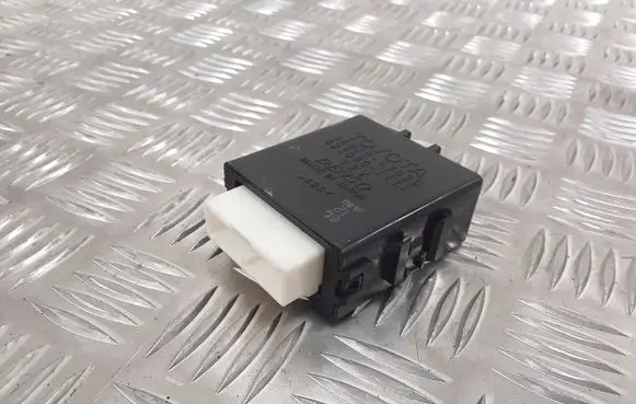 Toyota Prius (XW20) Engine control unit/module 8594047020