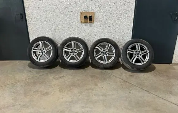 Ford Focus R16 alloy rim JX7C1007A1A