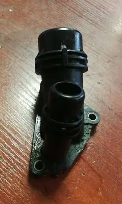 BMW 5 E60 E61 Engine coolant pipe/hose 7800048