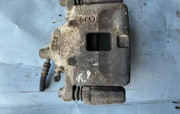 Opel Frontera B Front brake caliper