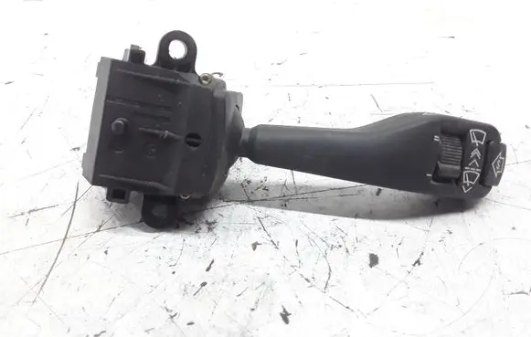 BMW 5 E39 Wiper control stalk 8375408