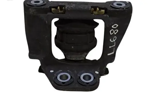 Volvo XC90 Engine mount bracket 32137496