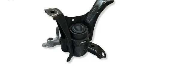 Toyota C-HR I Engine mount bracket 