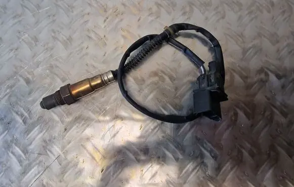 Audi A4 S4 B6 8E 8H Lambda probe sensor 06C906265B