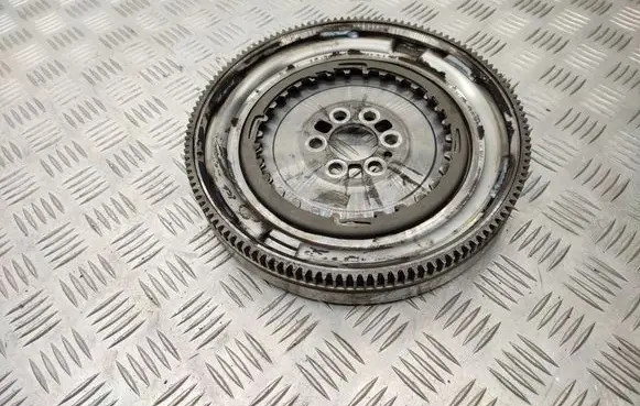 Skoda Scala Flywheel 04c105266h