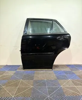 Lexus RX 330 - 350 - 400H Rear door 