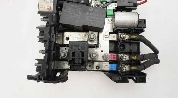 Mercedes-Benz C W204 Fuse box set A2045401150 A0035420019