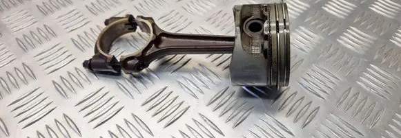 Opel Meriva A Piston with connecting rod