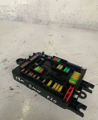 BMW 1 F20 F21 Fuse module 9389070