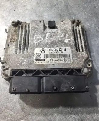 Volkswagen PASSAT B6 Engine control unit/module 03G906021AB 1039S13003