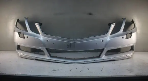 Mercedes-Benz E C207 W207 Front bumper 0832554 200320090804
