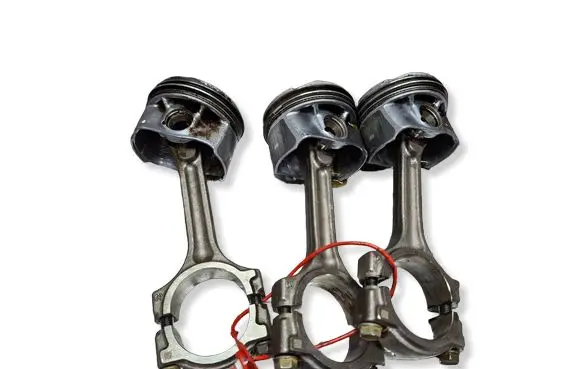 Renault Clio IV Piston with connecting rod S26309885 120A13899R H4B400