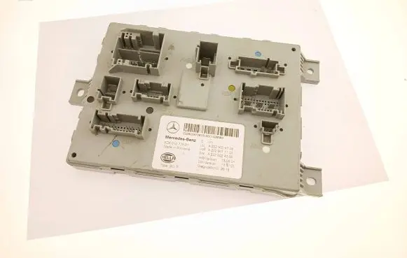 Mercedes-Benz C W205 SAM control unit A2229009708 A2229024208 5DK01077581