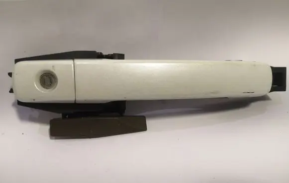 Nissan Quest Front door exterior handle
