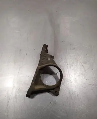 Nissan X-Trail T31 Driveshaft support bearing bracket 3y19a12