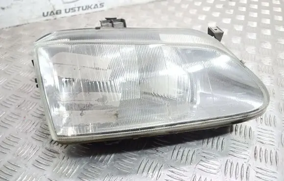 Renault Megane I Headlight/headlamp 02A02HCR175