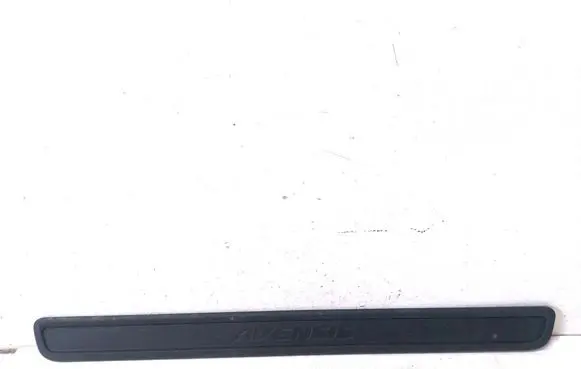Toyota Avensis T270 Front sill trim cover 6791205040