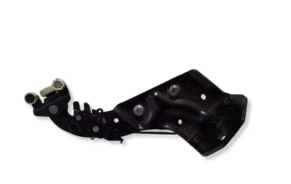 Mercedes-Benz Vito Viano W447 Sliding door lower roller guide/hinge A4477600647