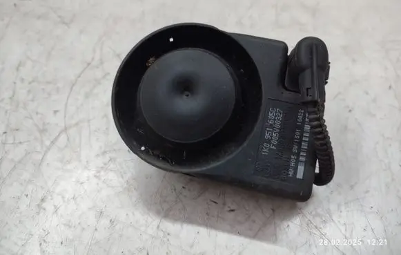 Audi Q7 4L Alarm system siren 1K0951605C