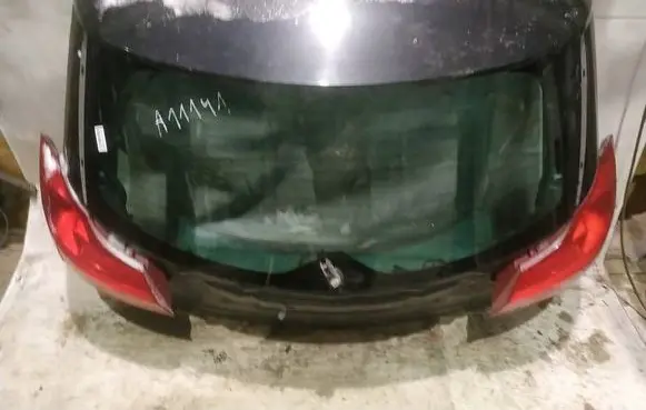 Opel Insignia A Tailgate/trunk/boot lid JUODAS