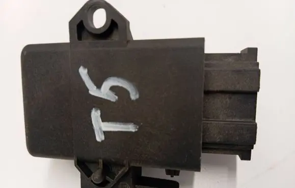 Volkswagen Transporter - Caravelle T5 Seat heating relay 1Z0959772B