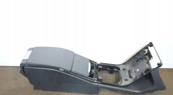 Volvo V70 Center console