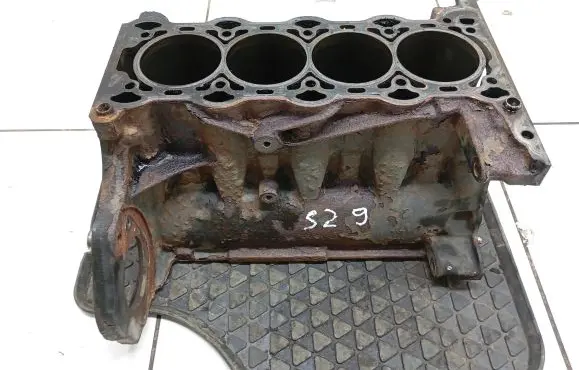 Opel Corsa D Engine block Z12XEP 24450960
