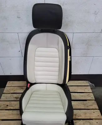 Volkswagen PASSAT CC Front passenger seat 