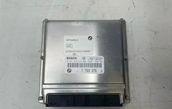 BMW 5 E39 Engine control unit/module 0281010314 7789376 6905668
